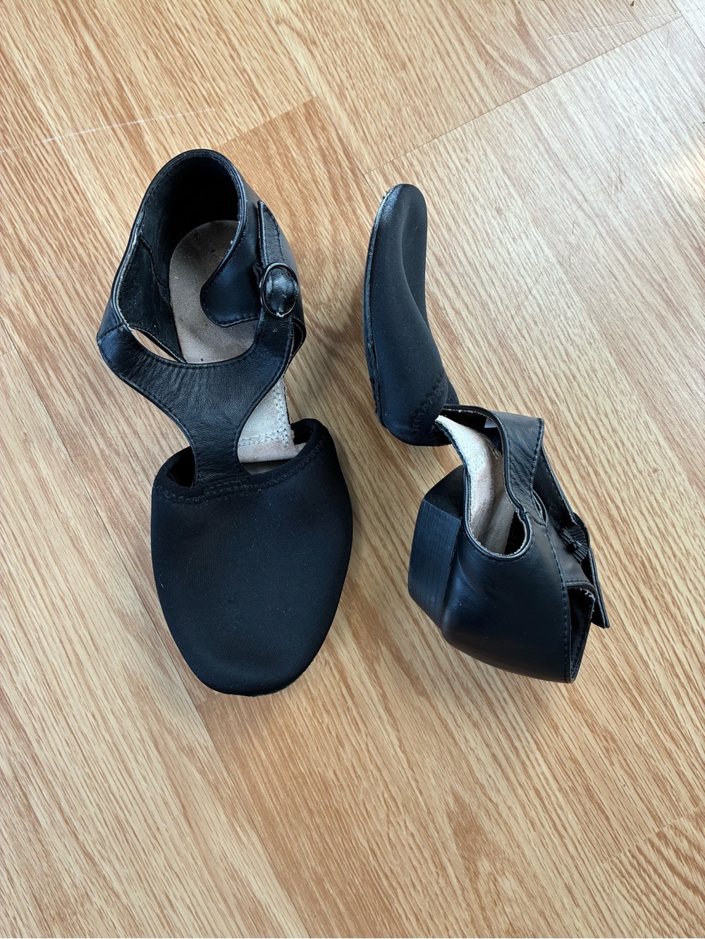Black jazz shoes